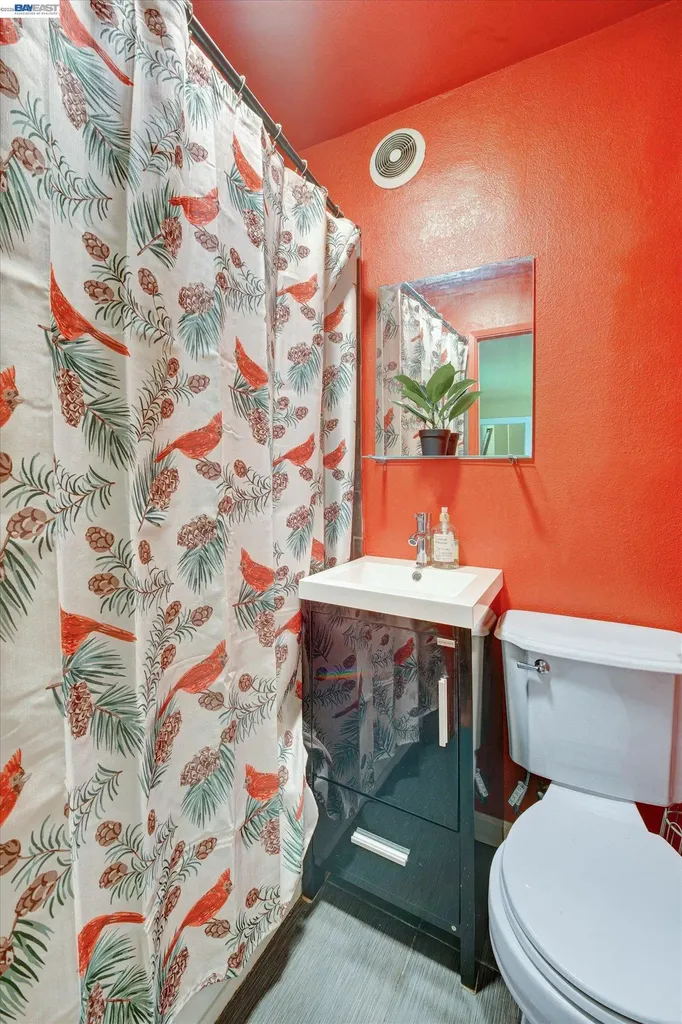 2007 57th Avenue Oakland CA 94621