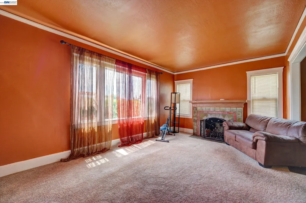 2007 57th Avenue Oakland CA 94621