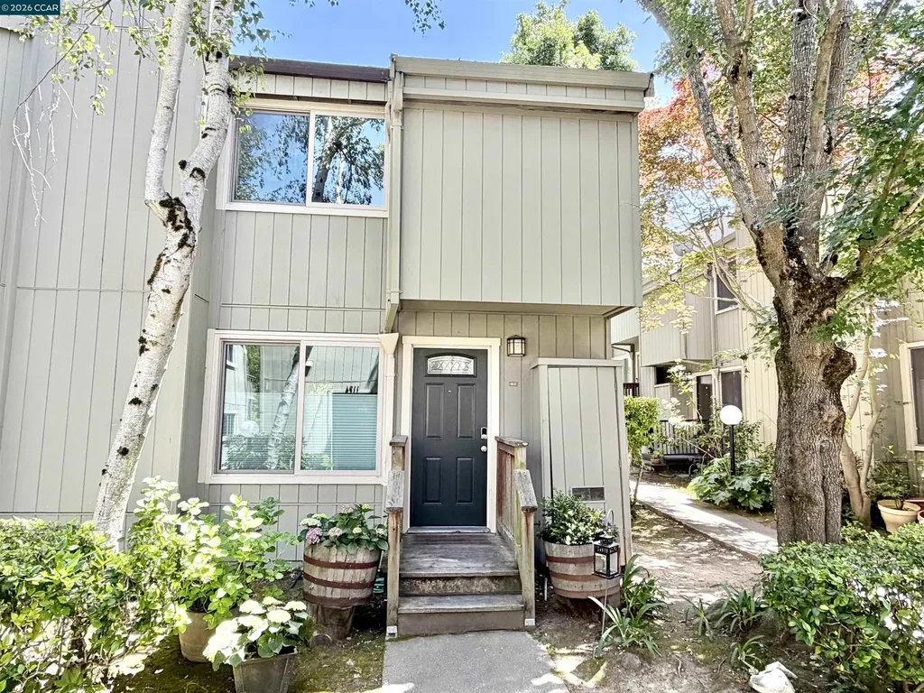 111 Ascot Court Moraga CA 94556