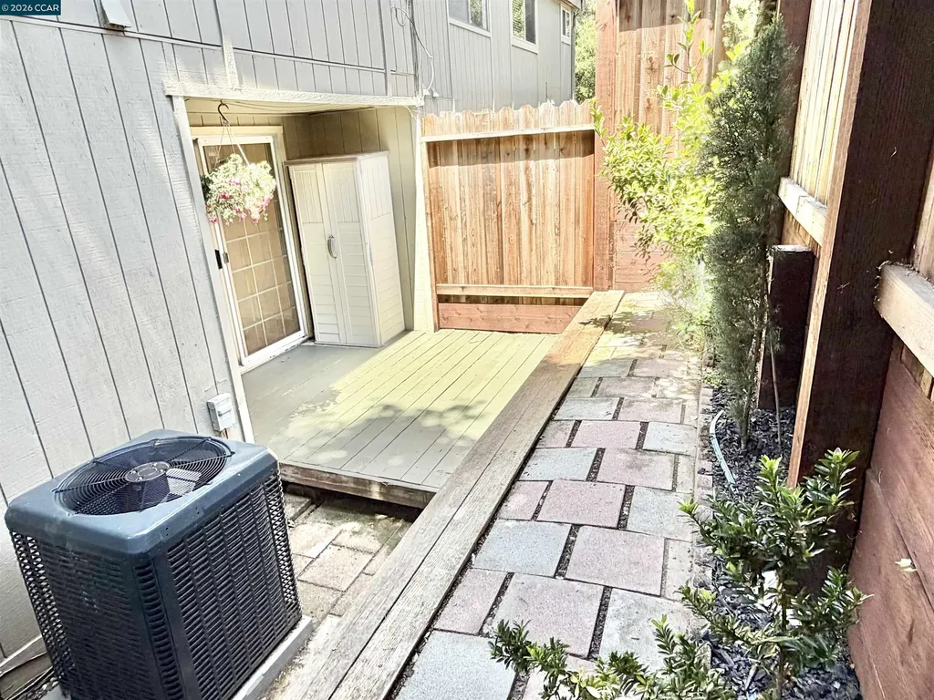 111 Ascot Court Moraga CA 94556