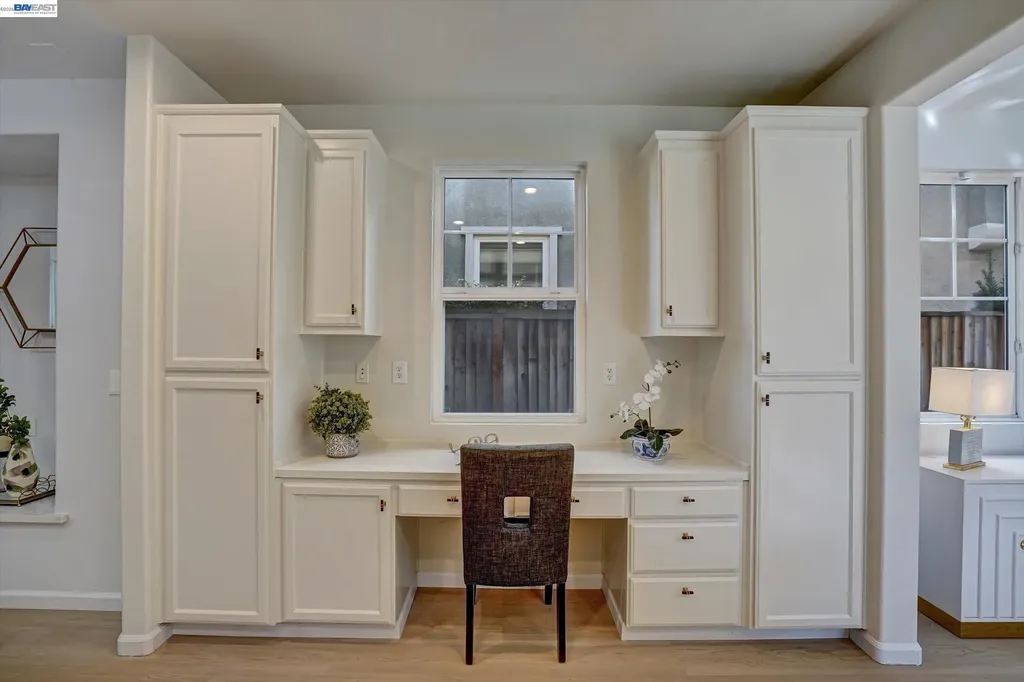 530 Cottage Park Drive Hayward CA 94544