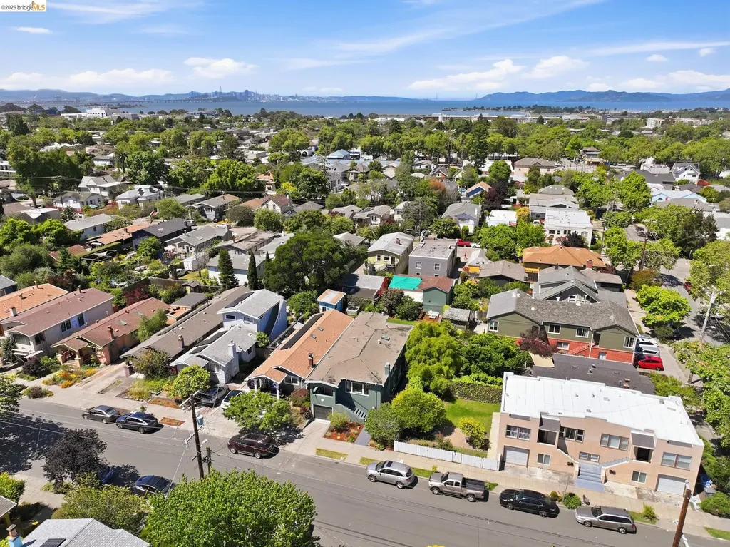 2210 Browning Street Berkeley CA 94702