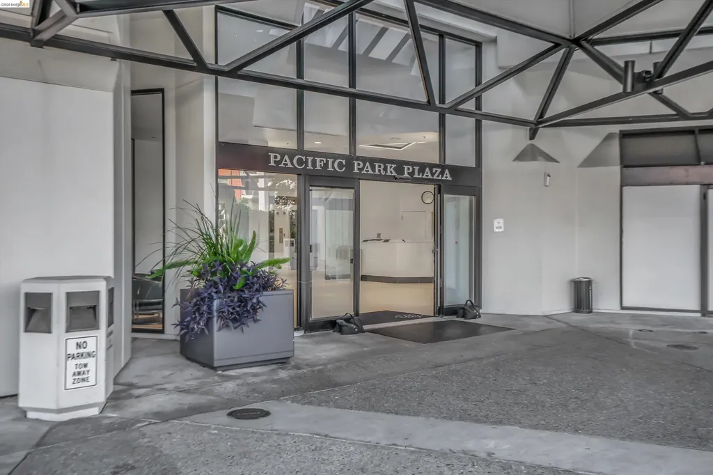 6363 Christie Avenue Emeryville CA 94608