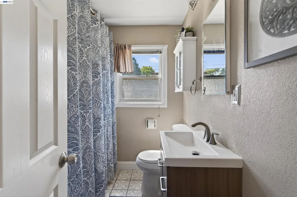 3025 Burnette Street Vallejo CA 94591