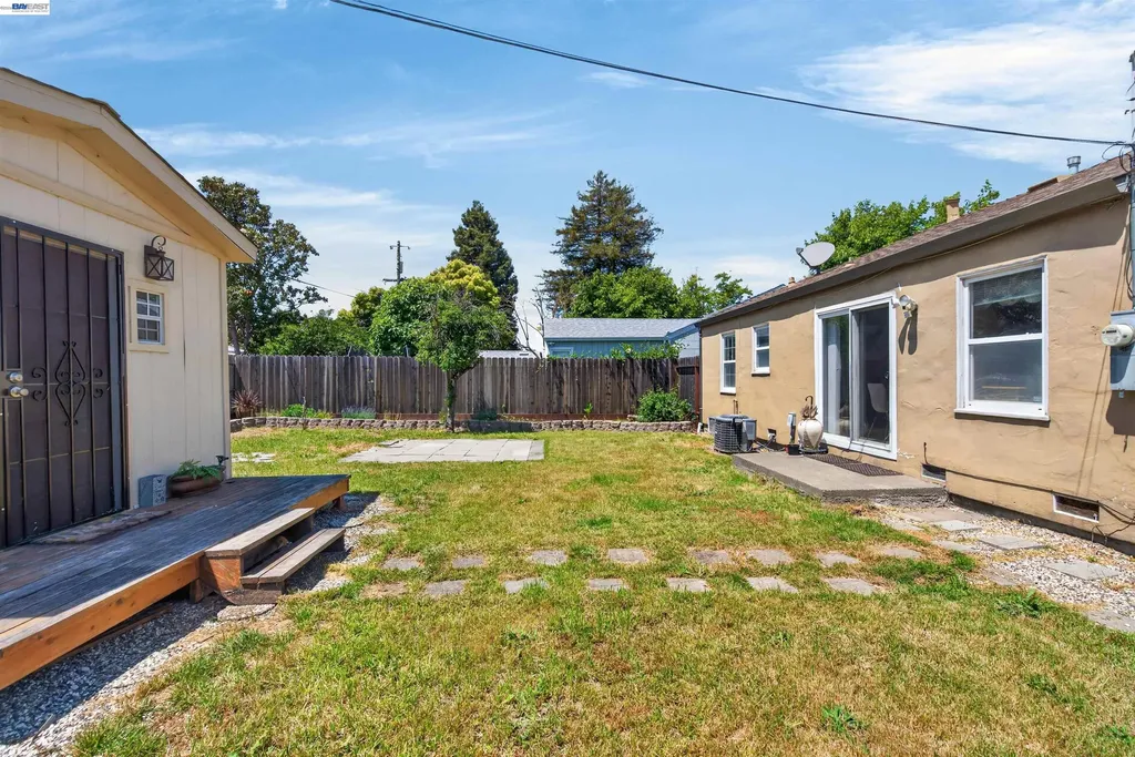 3025 Burnette Street Vallejo CA 94591