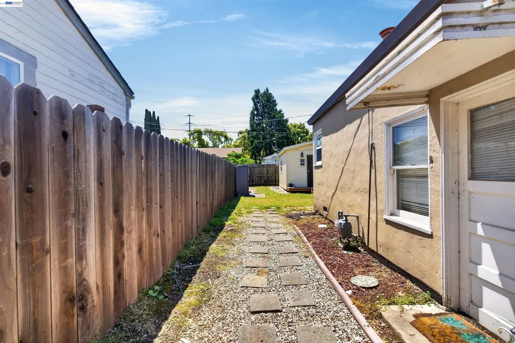 3025 Burnette Street Vallejo CA 94591