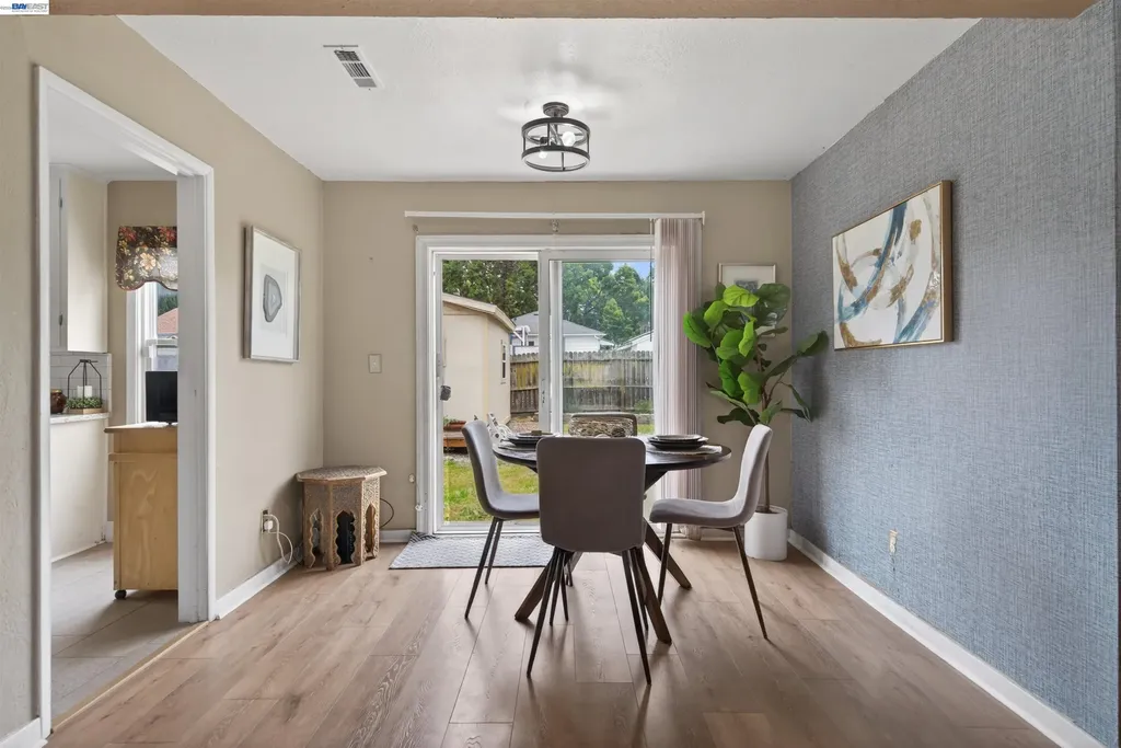 3025 Burnette Street Vallejo CA 94591