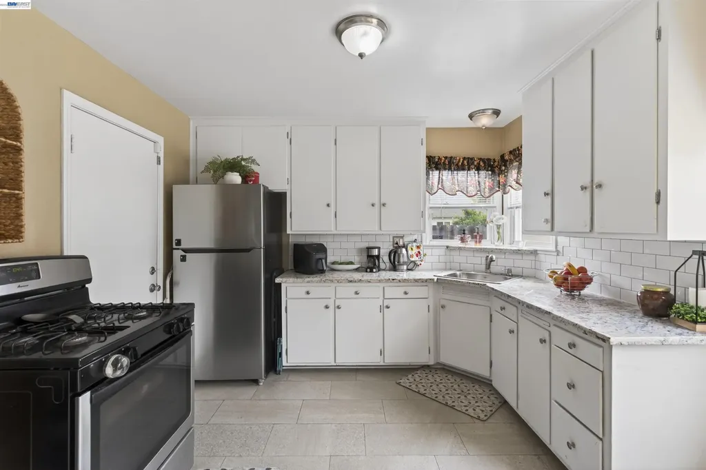 3025 Burnette Street Vallejo CA 94591