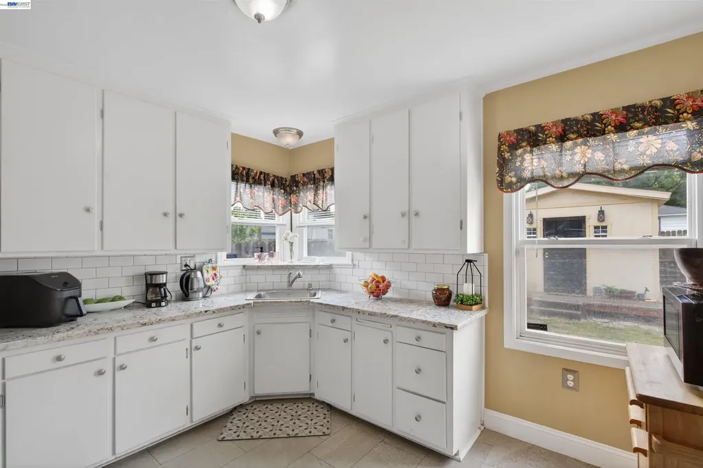 3025 Burnette Street Vallejo CA 94591