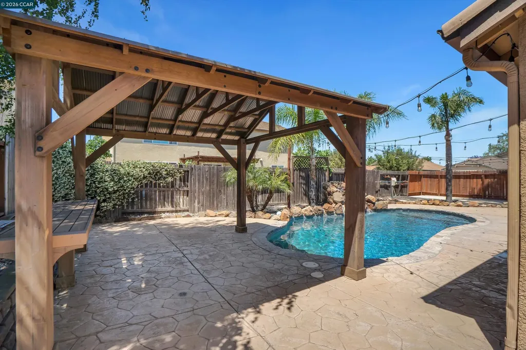716 Joshua Street Oakley CA 94561