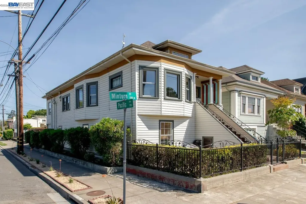 1628 Minturn Street Alameda CA 94501