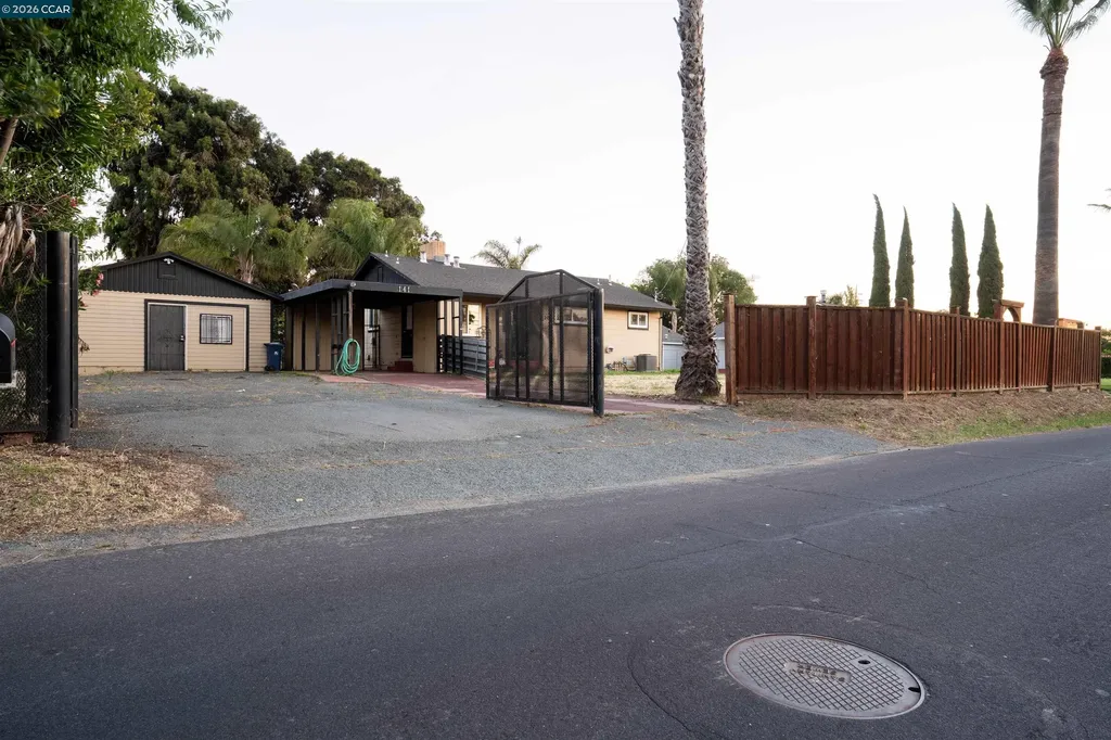 141 Carol Lane Oakley CA 94561
