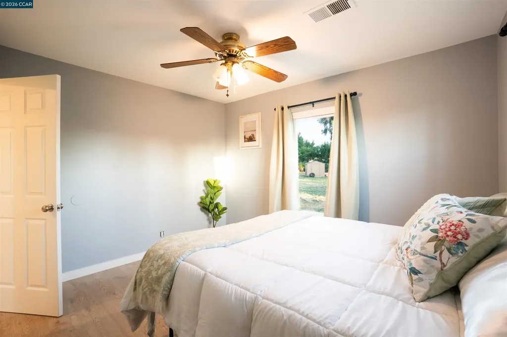 141 Carol Lane Oakley CA 94561
