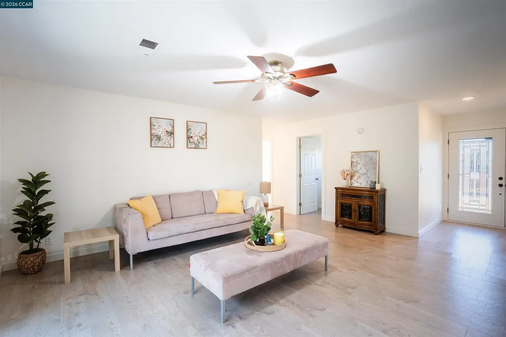 141 Carol Lane Oakley CA 94561