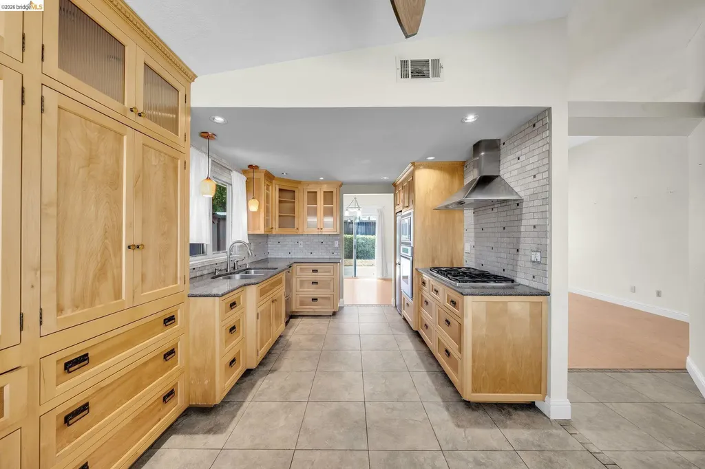 1733 Pine Court Oakley CA 94561
