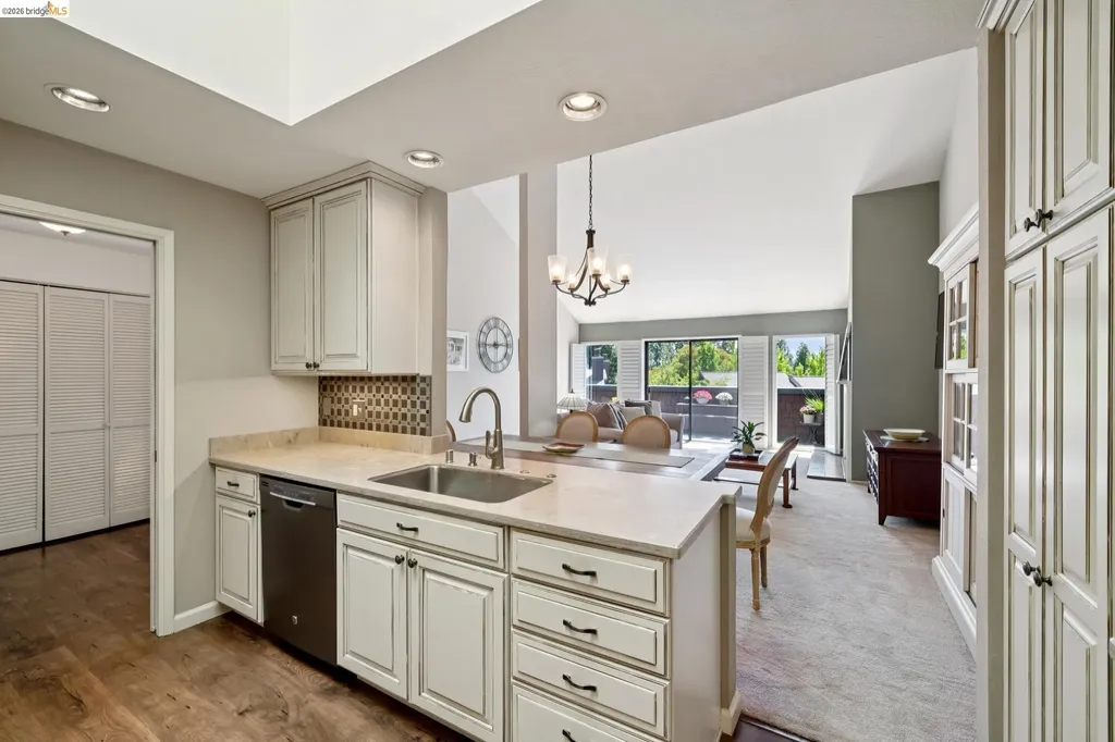 8 Pomfret Walk Pleasant Hill CA 94523