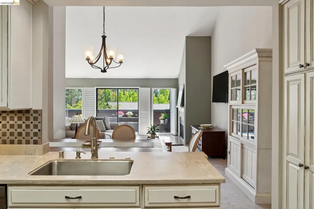 8 Pomfret Walk Pleasant Hill CA 94523
