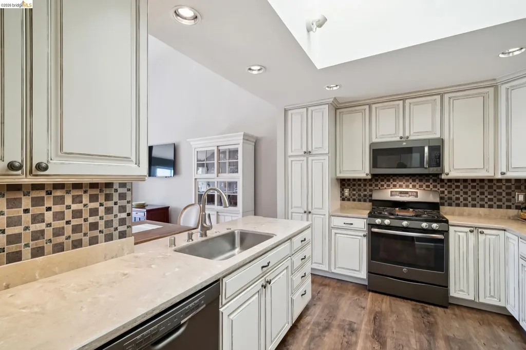 8 Pomfret Walk Pleasant Hill CA 94523