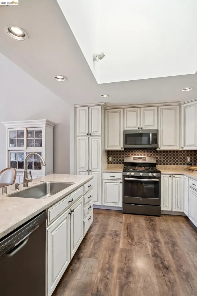 8 Pomfret Walk Pleasant Hill CA 94523