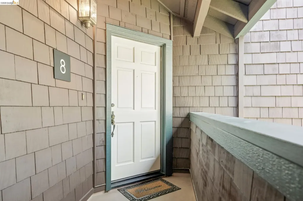 8 Pomfret Walk Pleasant Hill CA 94523