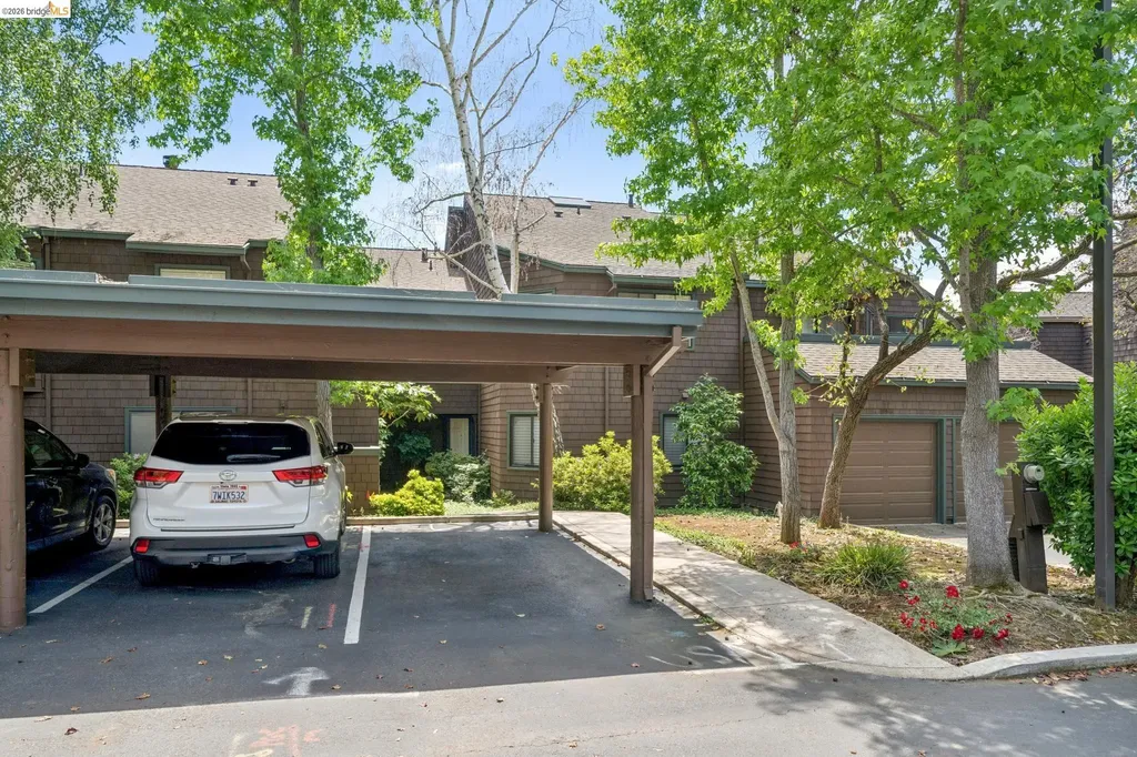 8 Pomfret Walk Pleasant Hill CA 94523