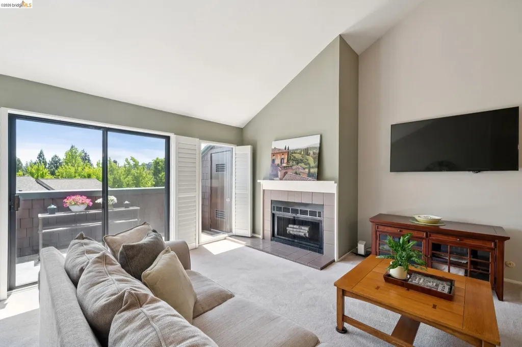 8 Pomfret Walk Pleasant Hill CA 94523