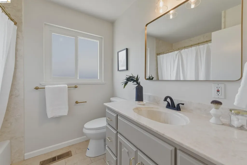 1366 Sayre Street San Leandro CA 94579