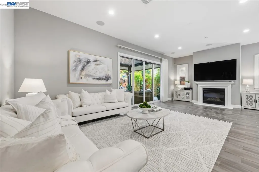 2730 Mount Dana Drive Dublin CA 94568