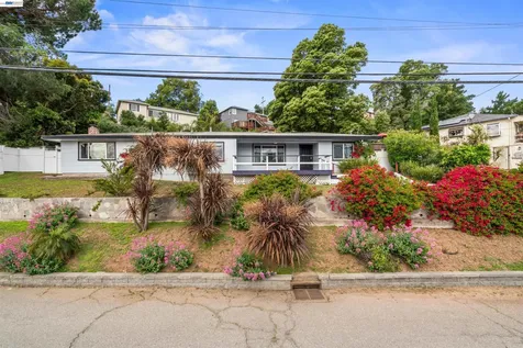 8019 Sterling Drive Oakland CA 94605