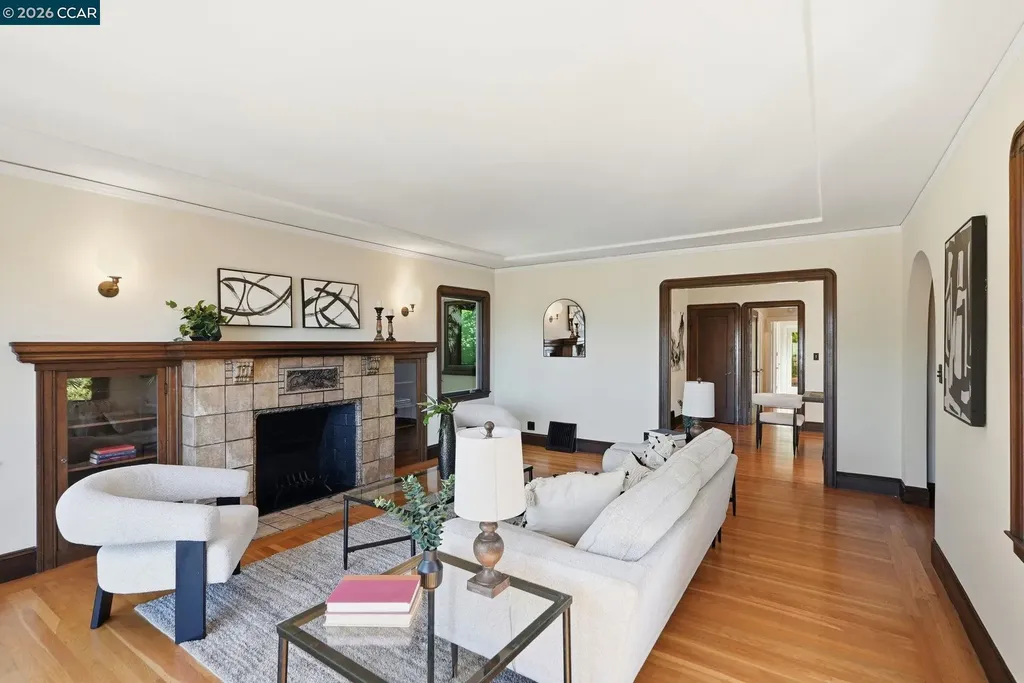 899 Arlington Avenue Berkeley CA 94707