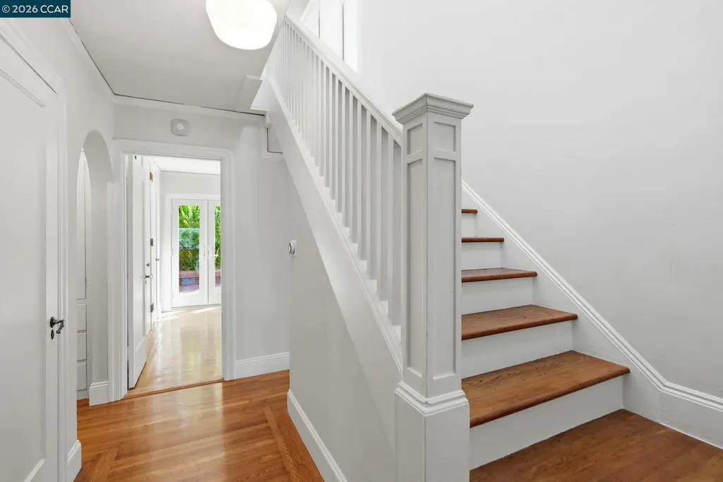899 Arlington Avenue Berkeley CA 94707