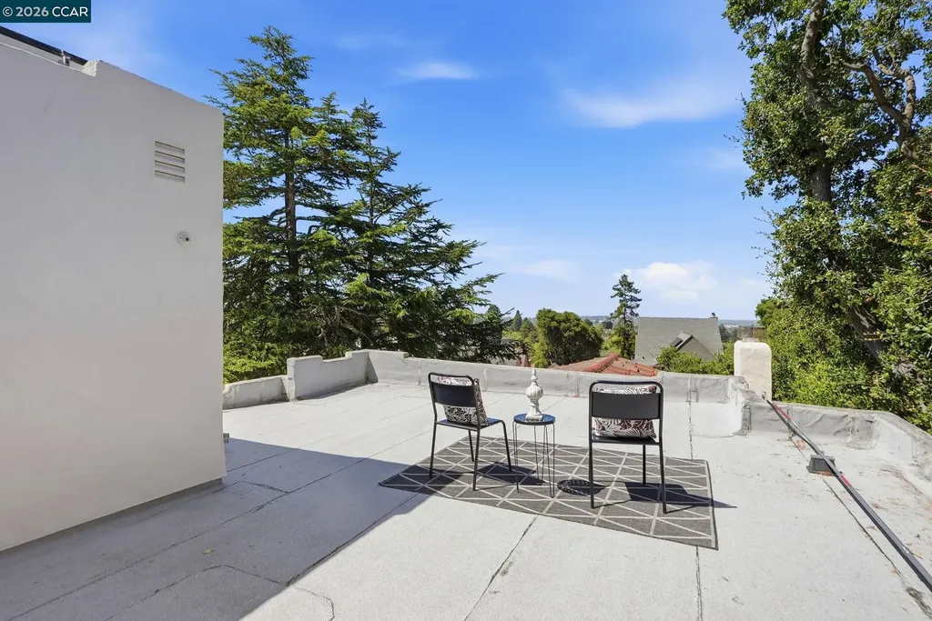 899 Arlington Avenue Berkeley CA 94707