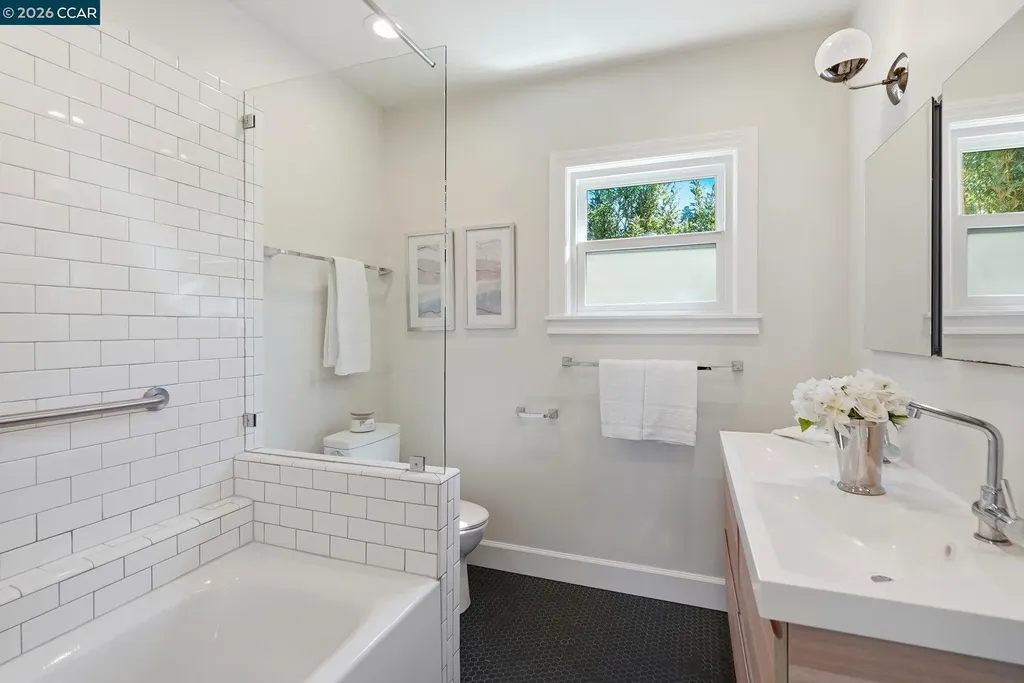 899 Arlington Avenue Berkeley CA 94707