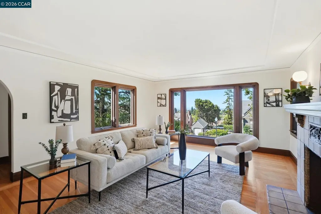 899 Arlington Avenue Berkeley CA 94707