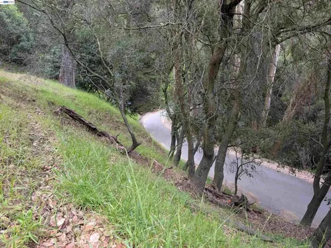 00 Girvin Drive Oakland CA 94603
