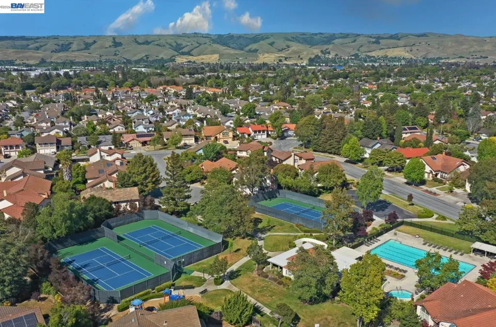 33590 Quail Run Road Fremont CA 94555
