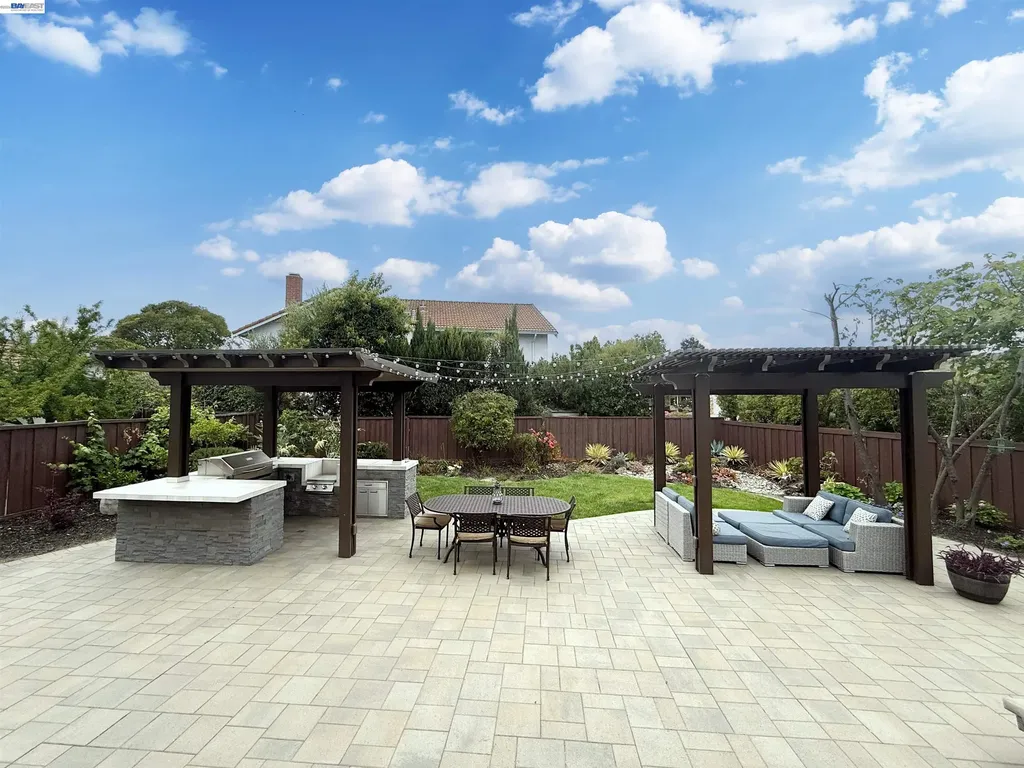 33590 Quail Run Road Fremont CA 94555