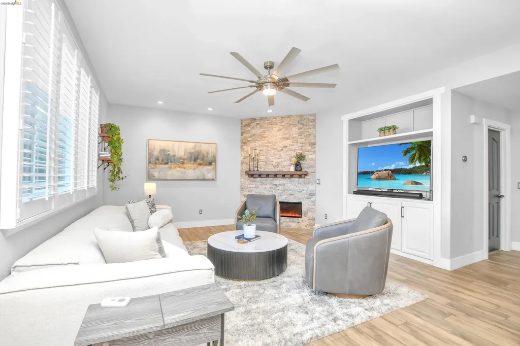 2037 Newton Drive Brentwood CA 94513