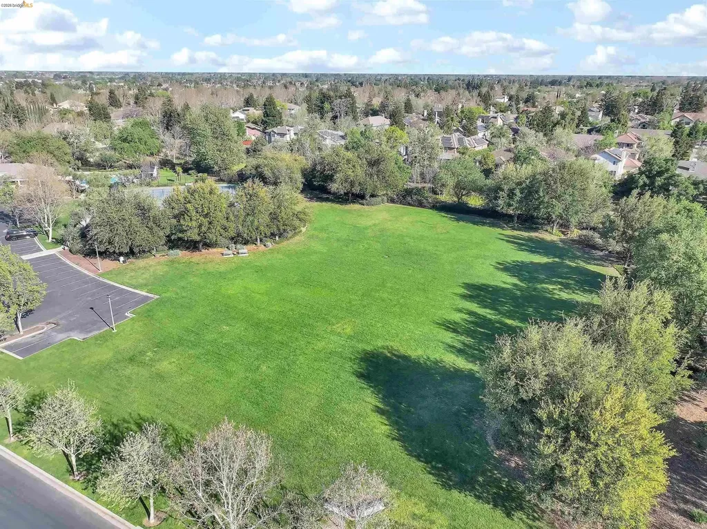 2037 Newton Drive Brentwood CA 94513