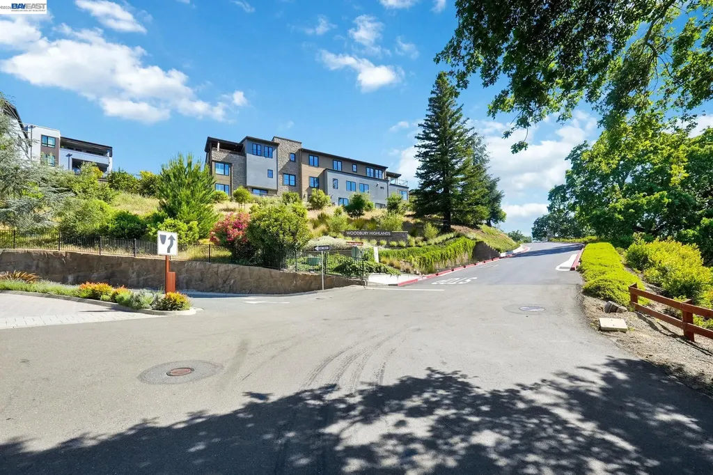 80 Woodbury Highlands Place Lafayette CA 94549