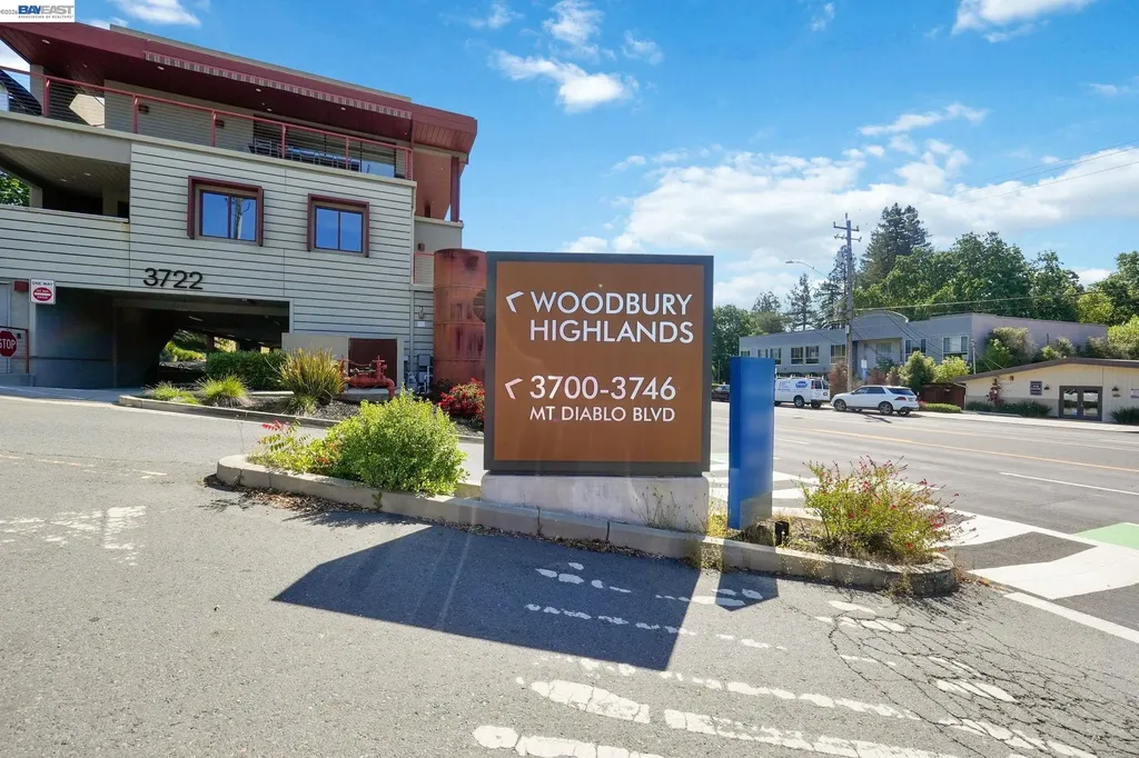 80 Woodbury Highlands Place Lafayette CA 94549