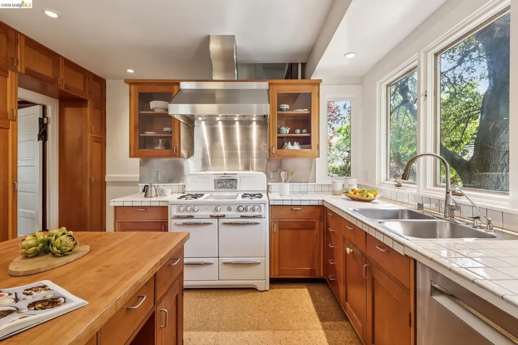 1490 Arch Street Berkeley CA 94708