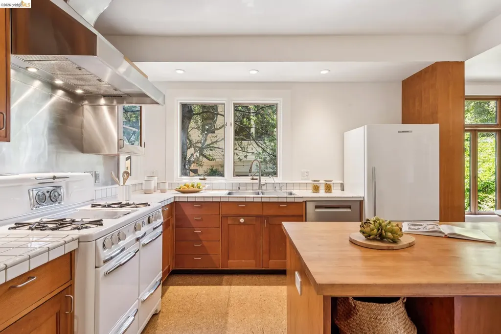 1490 Arch Street Berkeley CA 94708