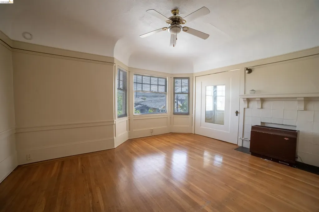701 43rd Street Oakland CA 94609