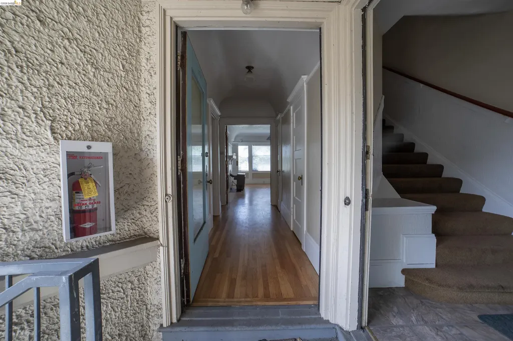 701 43rd Street Oakland CA 94609