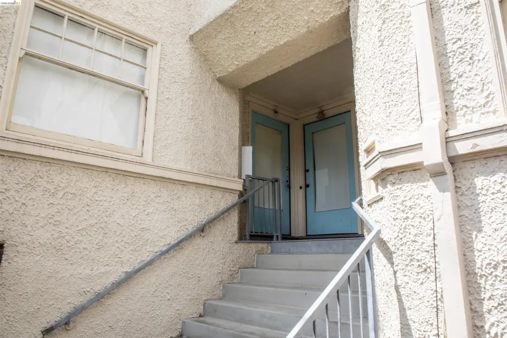 701 43rd Street Oakland CA 94609