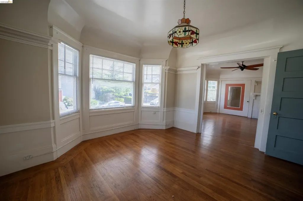 701 43rd Street Oakland CA 94609