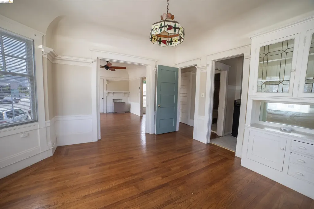 701 43rd Street Oakland CA 94609
