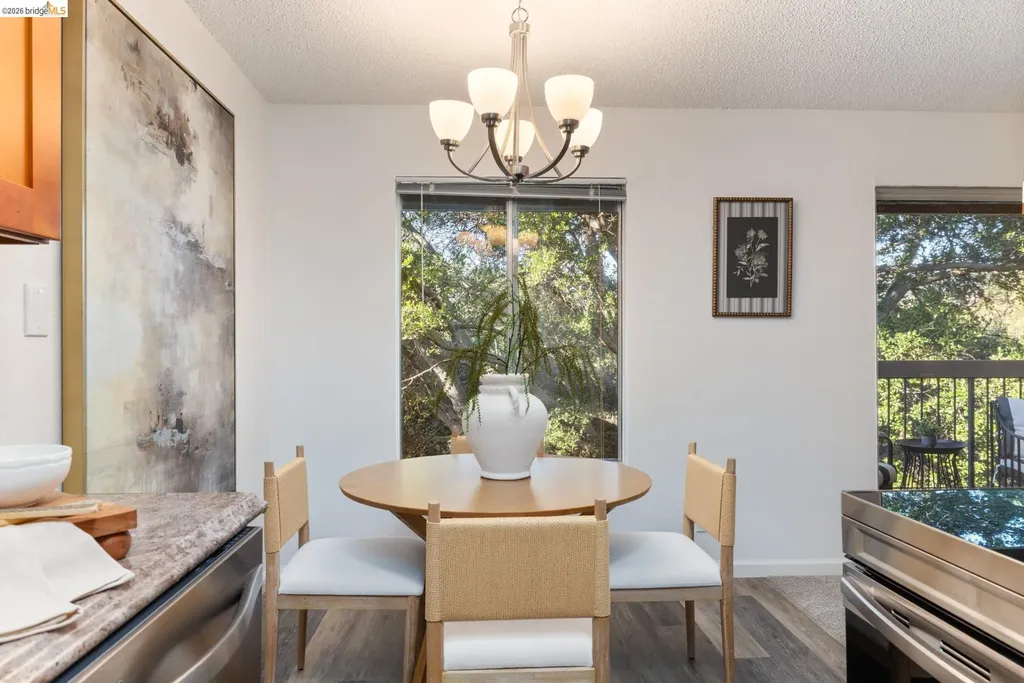 5310 Ridgeview Circle El Sobrante CA 94803