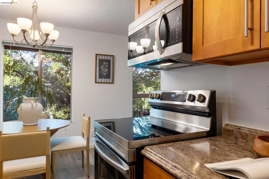 5310 Ridgeview Circle El Sobrante CA 94803